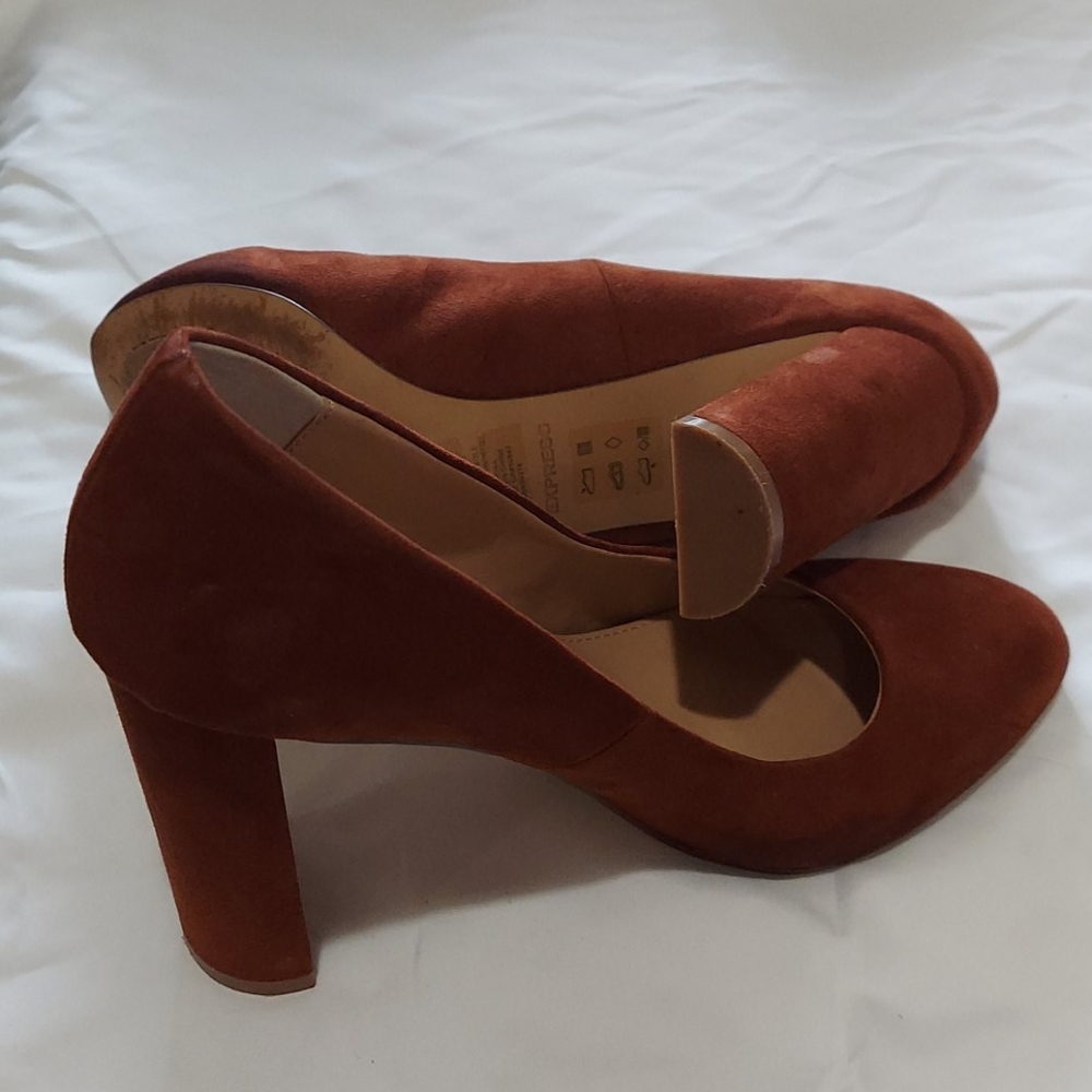 Shoes - Picture 5 of 5